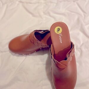 Forever 21 Women's Tan Mules with Woven Detail